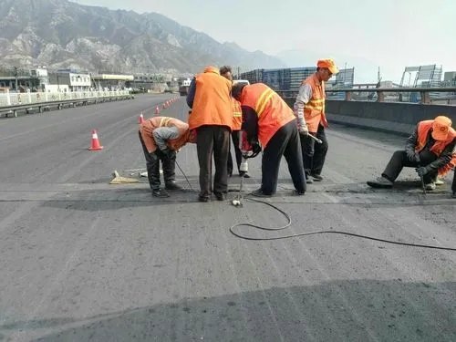 云霄道路桥梁病害治理